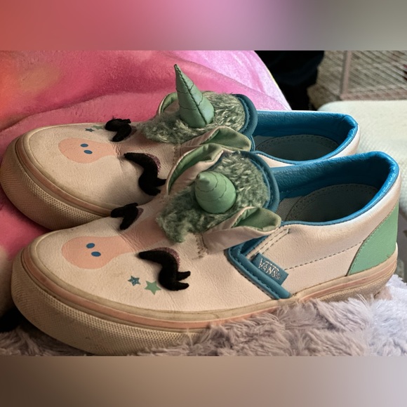 RARE UNICORN VANS GIRLS - Picture 2 of 2